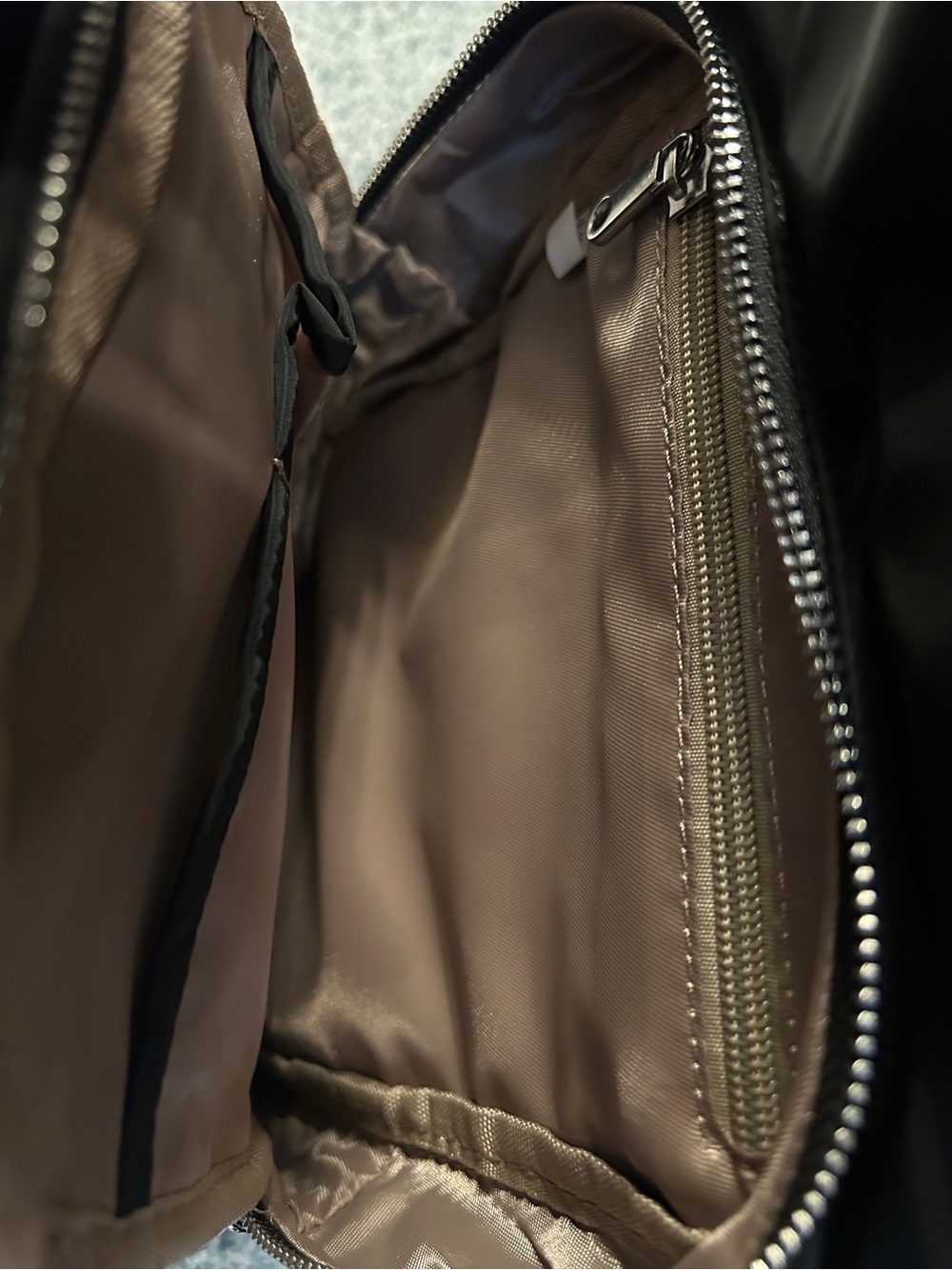 Fortune&Mouse Black Cross Body Bag - Picture 3 of 4